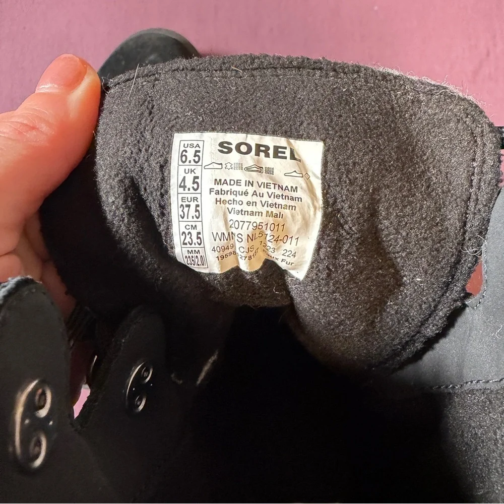 SOREL EXPLORER III Joan Women's Waterproof Boot in Black - Size 6.5